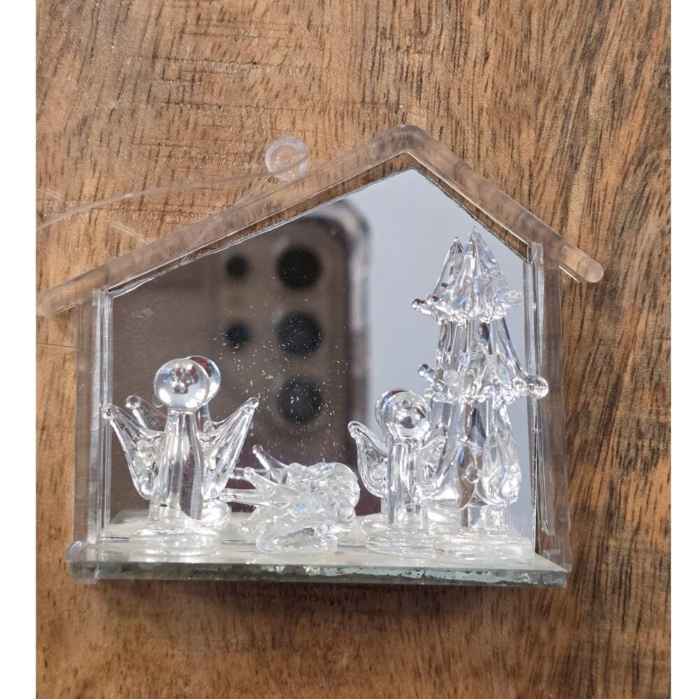 VTG Clear Blown Glass Nativity Ornament with Mirror Background Christian READ